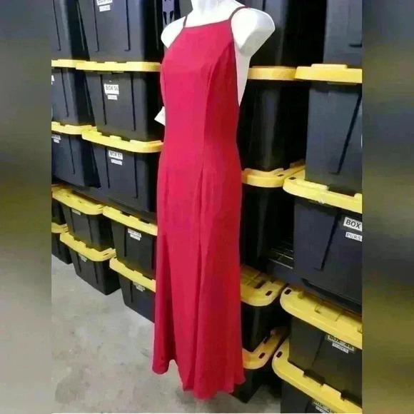 NEW NWT Fame And Partners Cherry Red Leo Halter Open Back Maxi Dress Size 4 US - Picture 6 of 13